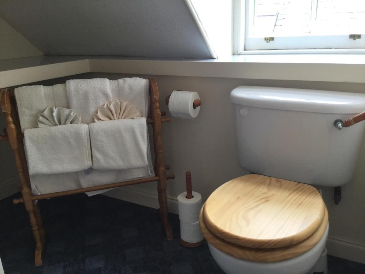 Three-Bedroom Old Cottage Free Parking 인버네스 외부 사진